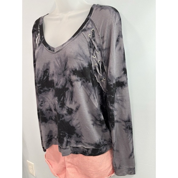 Mudd Tie Dye Lace Up Long Sleeve Top Gray Black Size Large Boho Grunge - Picture 3 of 10